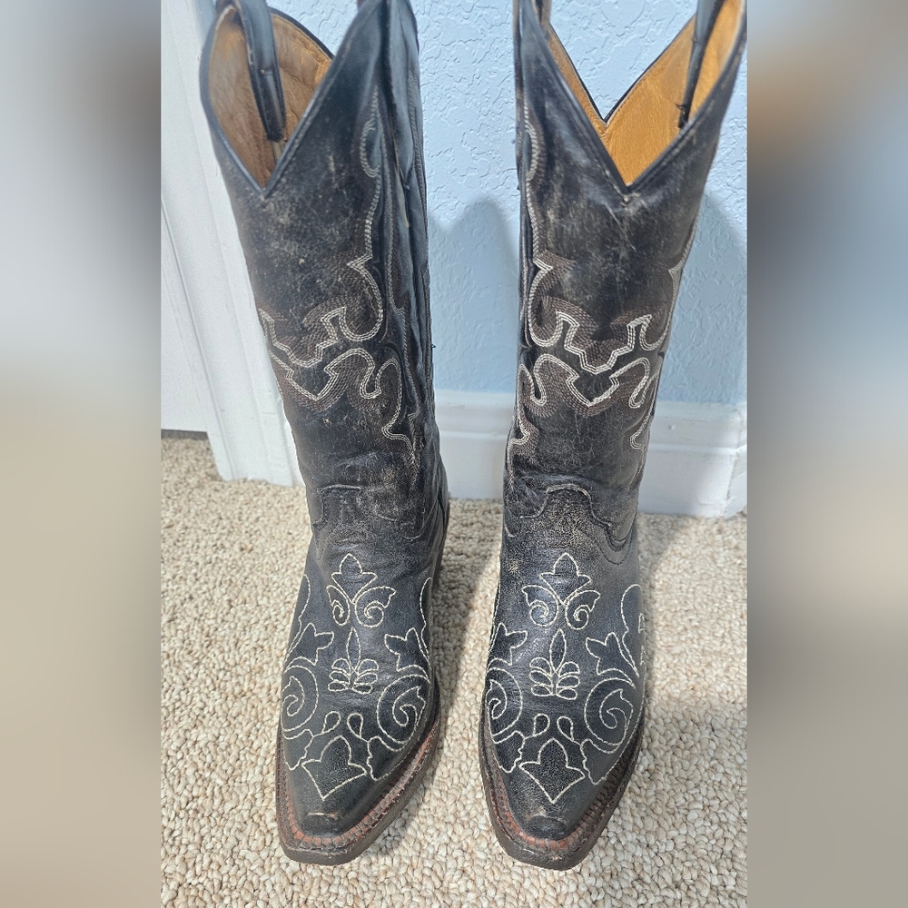 CORRAL Vintage Teens Distressed Black / Gray Leather Cowboy Boots in Size 2 - Picture 2 of 11